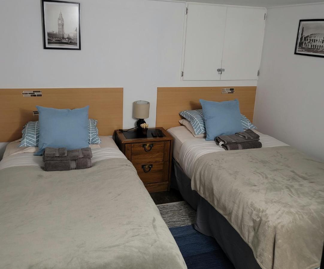Lower Level Apt 6Ft High Close To Hwy Netflix Wifi Appartement Edmundston Buitenkant foto